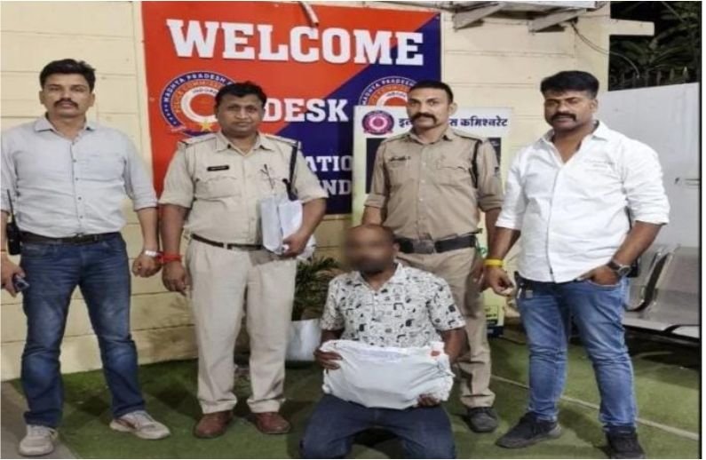 लिफ्ट में मिला ₹8 लाख से भरा बैग, लालच में उठा ले गया युवक; CCTV ने पहुंचाया सलाखों के पीछे