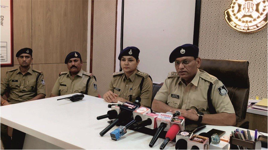 झाबुआ में 99 क्विंटल से अधिक गांजा जब्त, कीमत 9.42 करोड़ रुपये